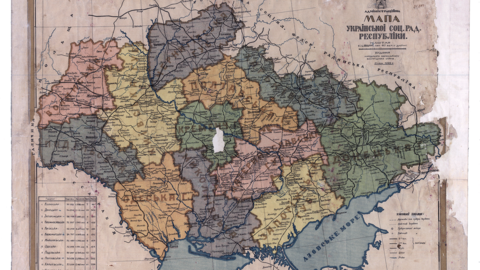 From 23 March 1920 till 16 October 1922 the Ukrainian Socialist Soviet Republic consisted of 12 governorates (regions) divided into 102 counties that included 1989 fiefs (volosts)